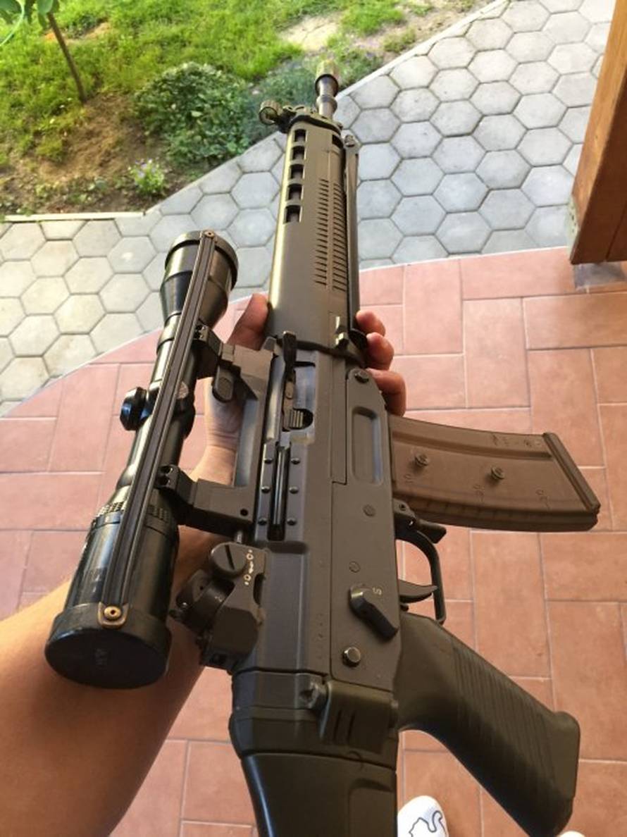 ‘Prodajem pušku i uz nju poklanjam čak 700 metaka...’