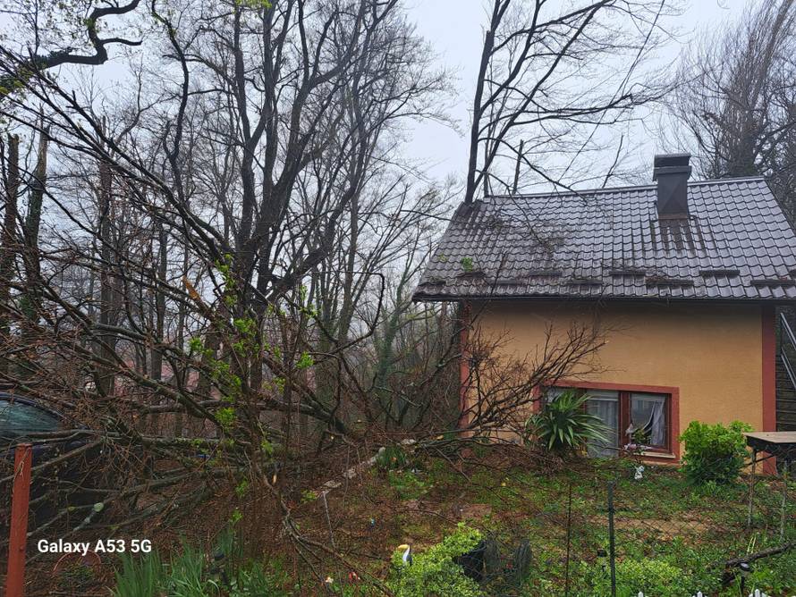 Palo im stablo na kuću: 'Bilo je kao u hororu! Dijete u naručju, puše vjetar, nema rasvjete...'