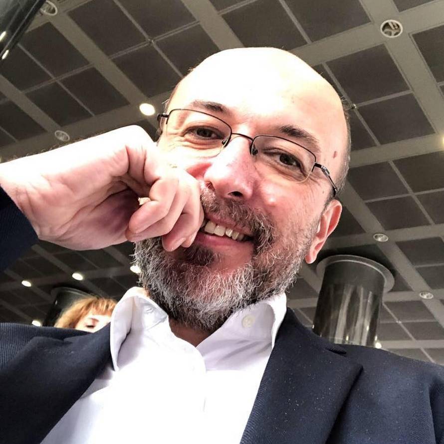 Macan pokazao kolekciju svojih hlača: 'Govore mi da sam sexy'