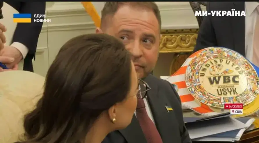 Poklon prije kaosa: Zelenski dao Trumpu boksački pojas