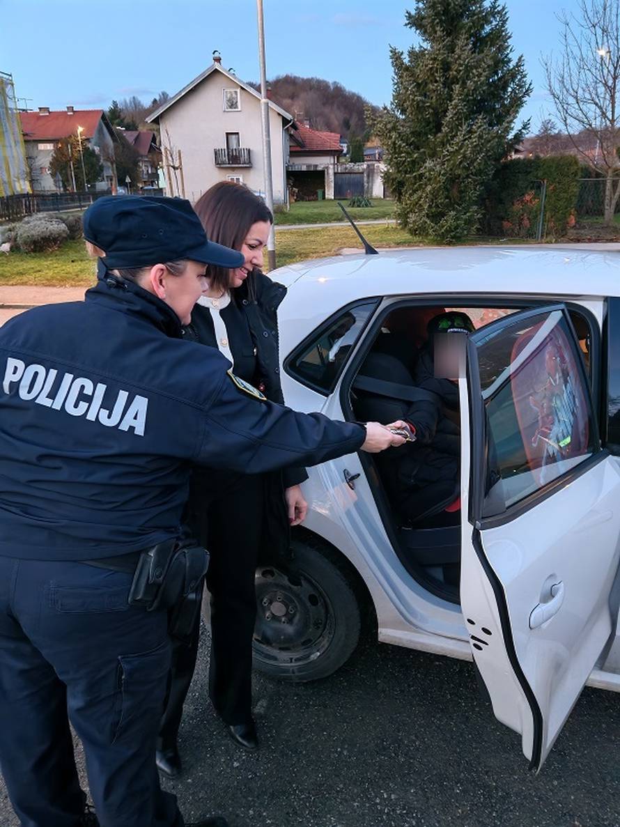 Provjeravali autosjedalice: Varaždinska policija vozačima zbog prekršaja davala limune