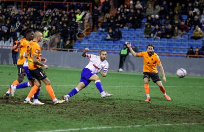 Šibenik - Hajduk 1-2: Sjajne škarice Livaje i gol Krovinovića u nadoknadi za pobjedu 'bilih'