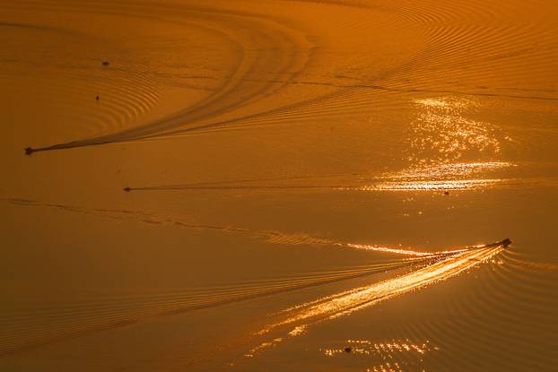 Bajkoviti zalazak sunca iznad Kozjaka