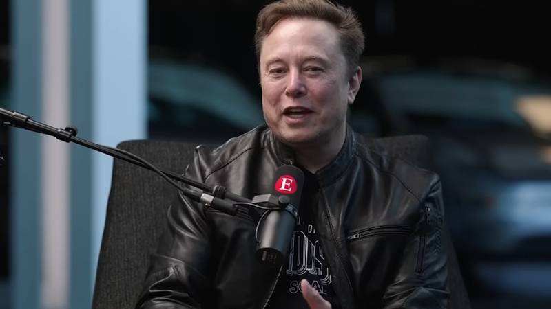 Musk: 'Novac neće biti bitan za 10 godina. Užasavam se AI-ja!'