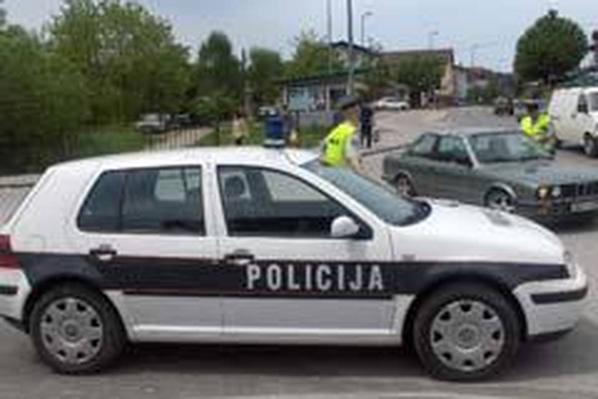 Policajci izdavali osobne sumnjivcima za ratni zločin