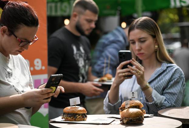 Zagreb: Burger fest na Trgu dr. Franje Tuđmana