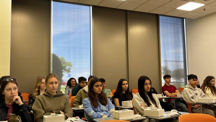 Gen Z zanima kako pametno upravljati svojim budžetom, u što ulagati i kako izbjeći dug