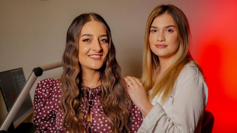 Silvia iz popularnih Učiteljica se zaručila za kolegu s estrade: 'Maldivi su jako romantični...' 18 dizajn bez