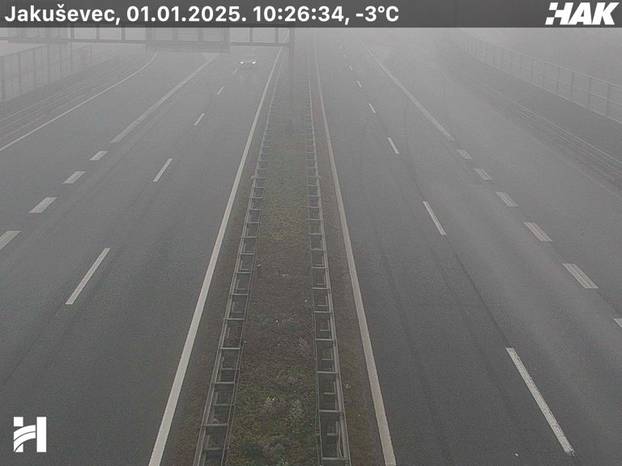 FOTO Pogledajte kako jutros izgledaju ceste diljem Hrvatske. HAK: 'Vozači, budite oprezni!'