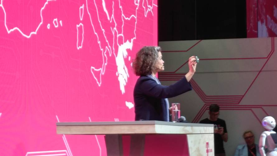 Dubrovnik stigao u Barcelonu video pozivom preko drona