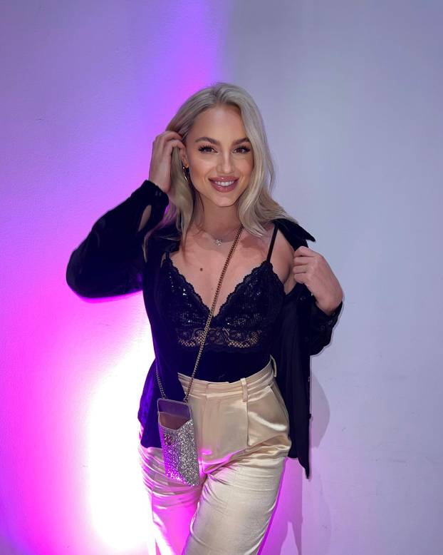 FOTO Najljepša nogometašica svijeta plakala je zbog momka. Sad ga ponovno mora napustiti