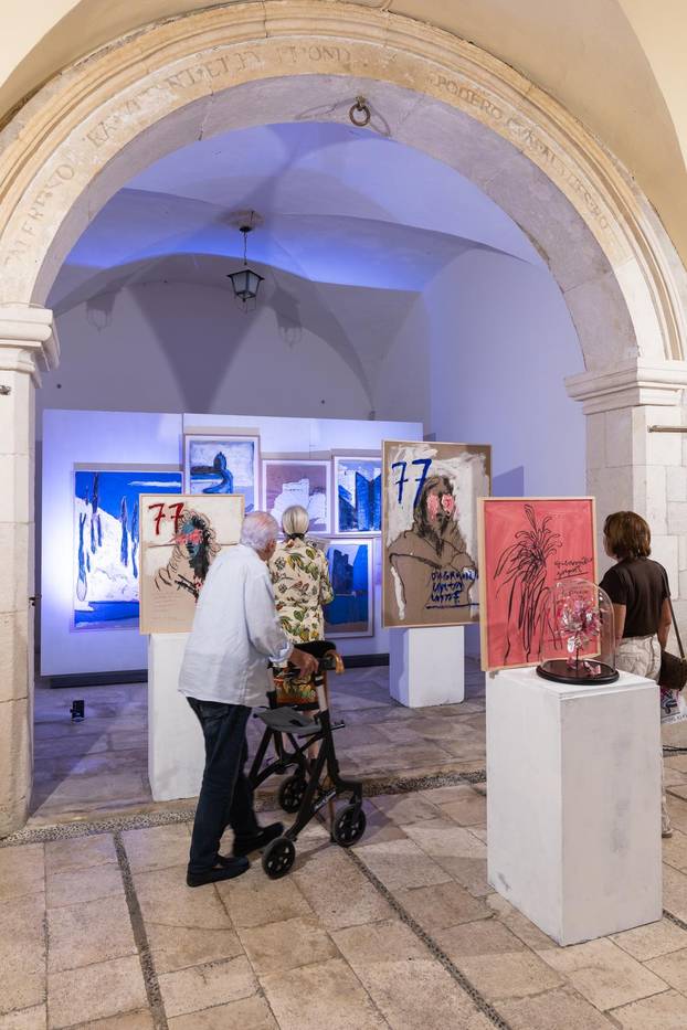 Dubrovnik: Saša Šekoranja otvorio izložbu svojih radova u atriju palače Sponza