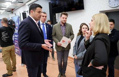 VIDEO Predizborni kaos na FPZG-u: Bernardić se svađao, Tomašević otišao s debate