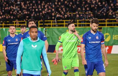 Trener Dinama nakon debakla: Igrači se osjećaju us*ano, plaču u svlačionici. Ali sami smo krivi