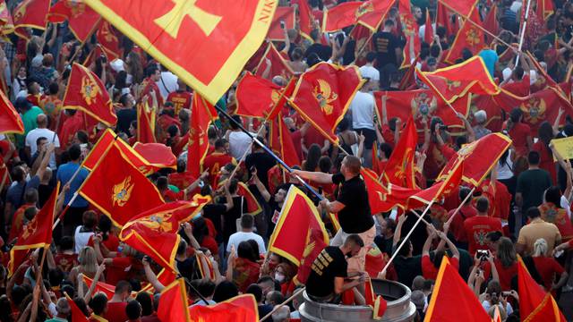 Crna Gora: Nova vlada neće pokretati inicijative kojima bi se mijenjali državni simboli