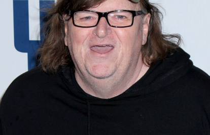 Redatelj Michael Moore na intenzivnoj zbog upale pluća