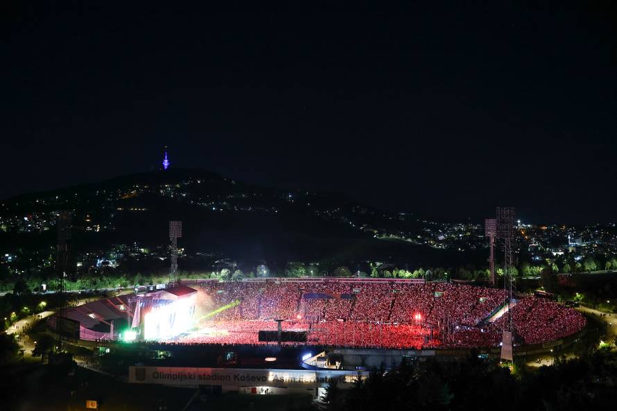 Sarajevo: Dino Merlin održao prvi od tri najavljena koncerta na stadionu Koševo