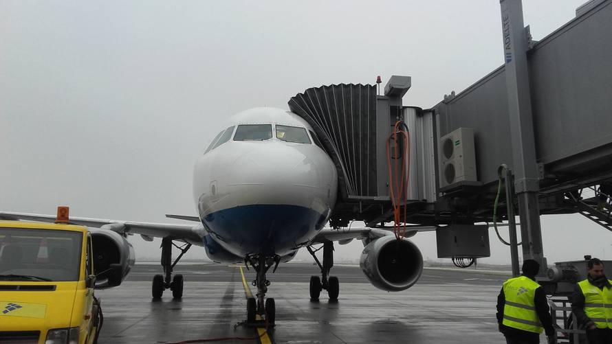 Stigli prvi avioni: Testiraju novi zagrebački aerodrom 'Tuđman'