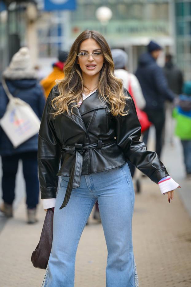 Zagreb: Pjevačica Ivana Lovrić na subotnjoj špici