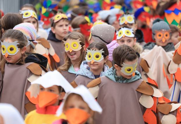 Samobor: Dječja povorka u sklopu 200. obljetnice Samoborskog fašnika