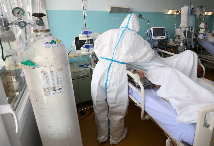 Kapaciteti covid odjela karlovačke bolnice popunjeni, na respir