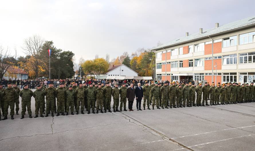 FOTO 151 vojnik ide na Kosovo