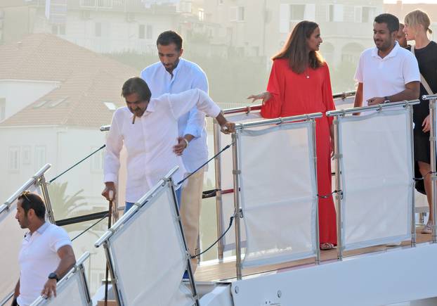 BivÅ¡i Katarski Emir s obitelji plovi Jadranom