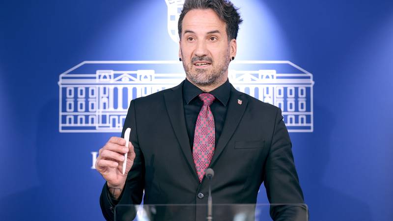 Miletić žestoko o taksi sektoru: 'Mafija, vladaju kaos i anarhija'