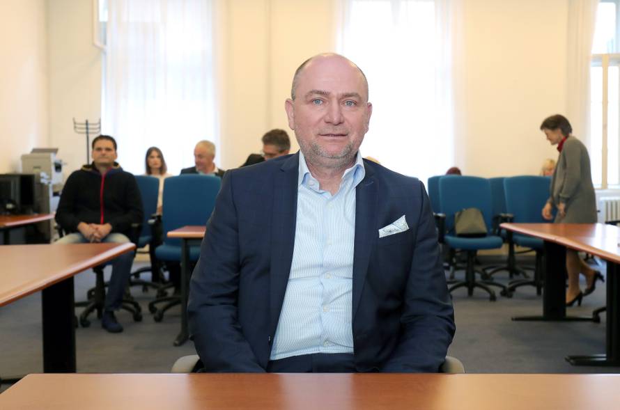 Vasin brat htio je graditi na Opatovini, ali stigla je recesija