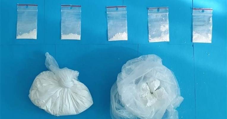 U Rijeci uhitili 19-godišnjaka: Policija kod njega pronašla kilo amfetamina, MDMA, galaxy...