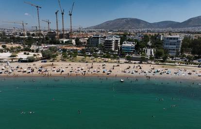 Otkrili identitet djevojčice (3) nađene na plaži u Grčkoj. Majka je htjela pobjeći pa ju uhitili
