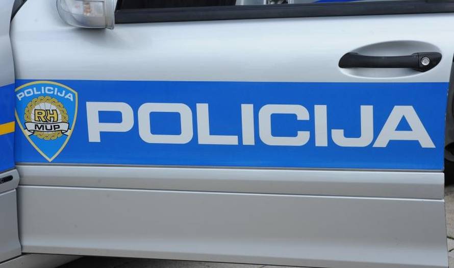 Pratio je vozačicu (26), udario ju u glavu i slomio joj čeljust