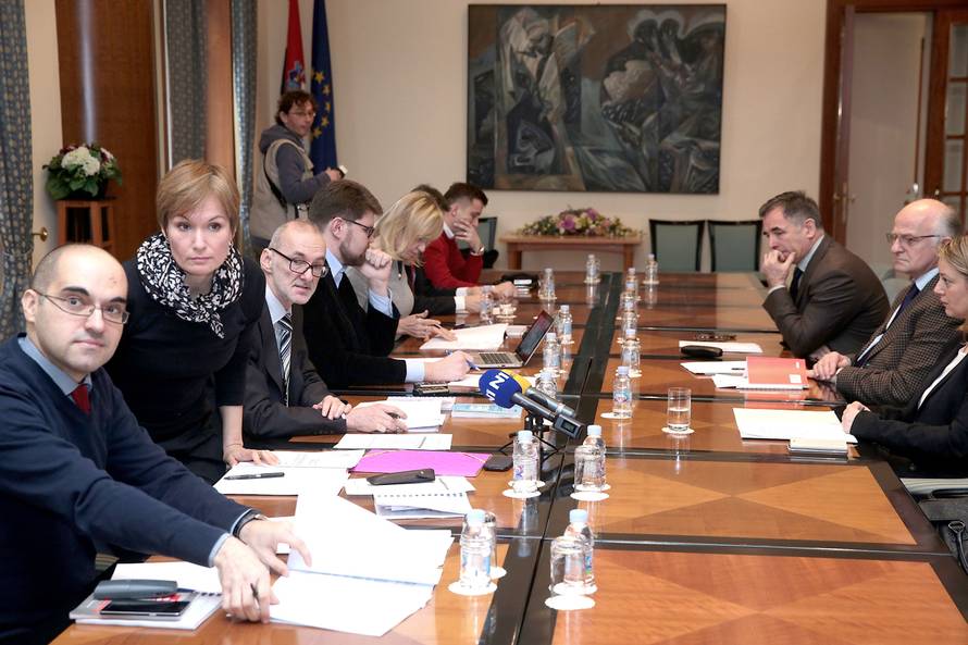 Odgodili su sjednicu Odbora za Ustav jer se žele konzultirati