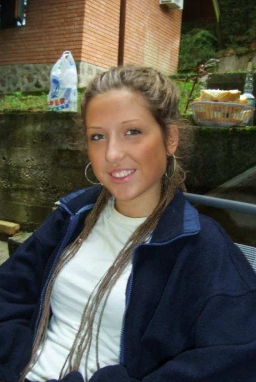 Nema sličnosti? Ovako je Tijana Ajfon izgledala prije operacija...