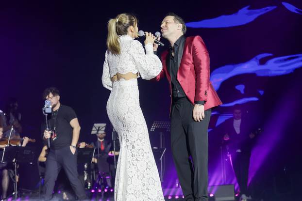 Zagreb: Peđa Jovanović održao koncert u Areni