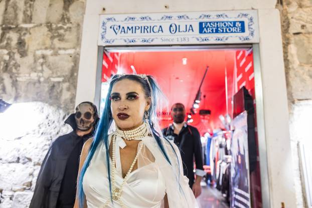 Split: Otvorenje “Vampirica Olja Museuma”