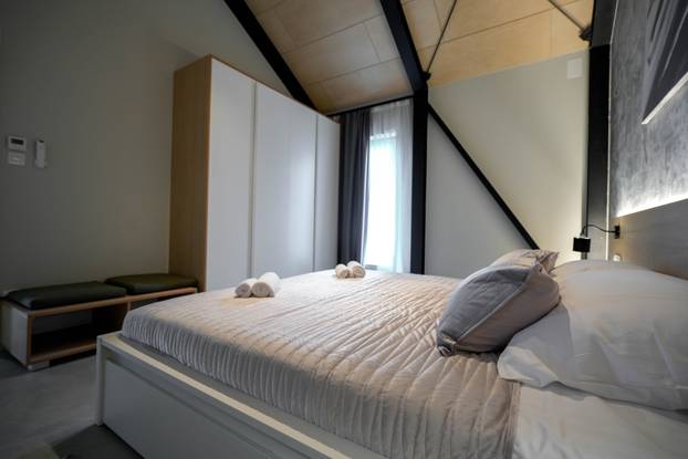 FOTO Wellness oaza u blizini Zagreba: Moderna 'koliba' savršen je spoj luksuza i prirode