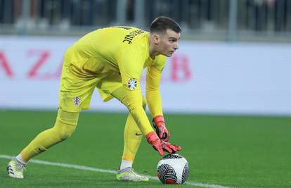 VIDEO Livaković primio tri gola, Fener izgubio prvi put u sezoni