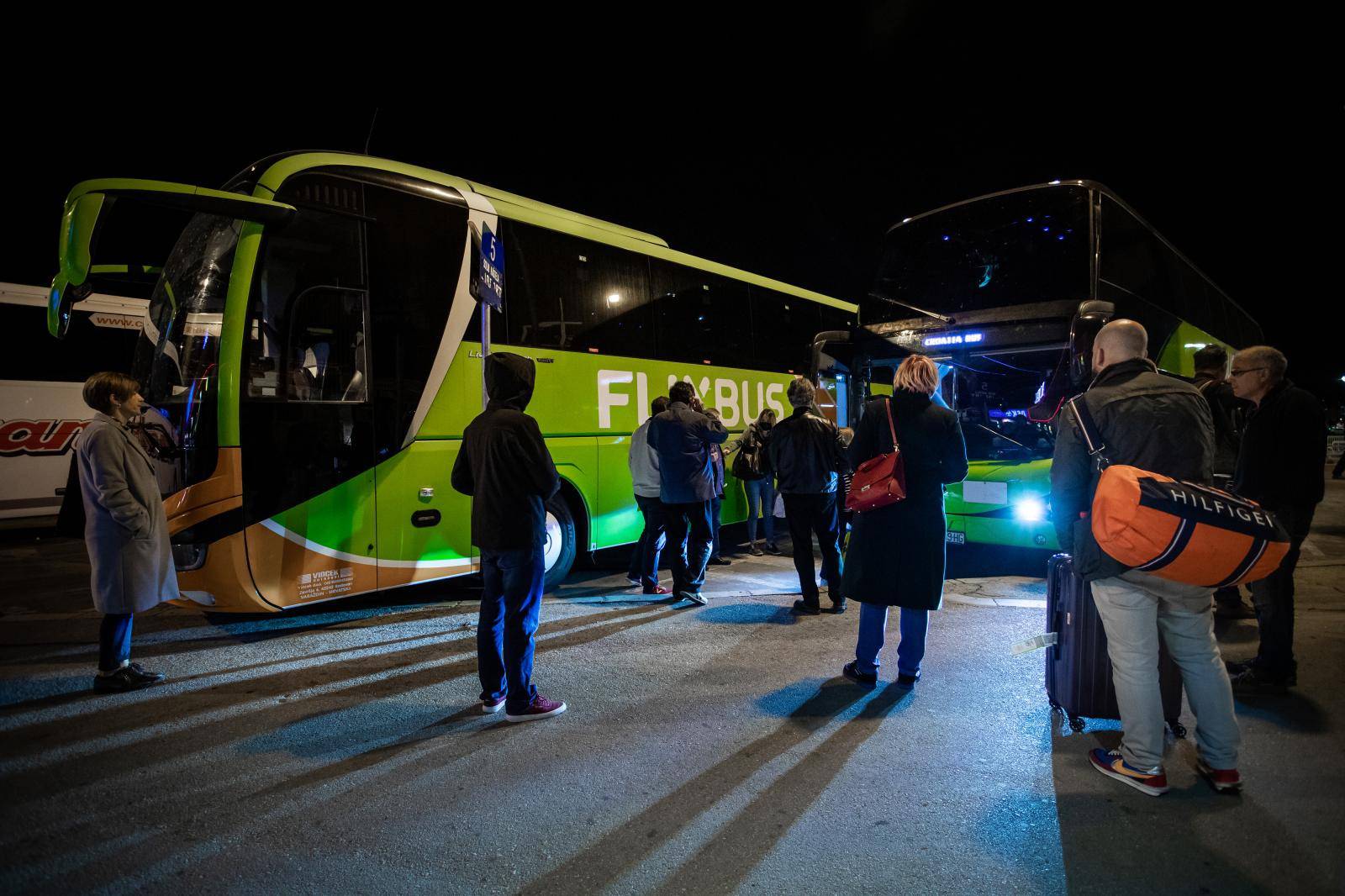 Putnike i vozaca autobusa iz Zagreba maltretirao alkoholizirani mladic