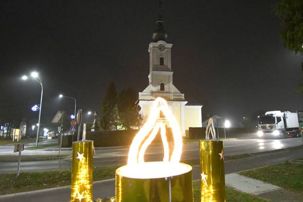 Grubišno Polje: Središte grada zabljesnulo u Adventskom ruhu