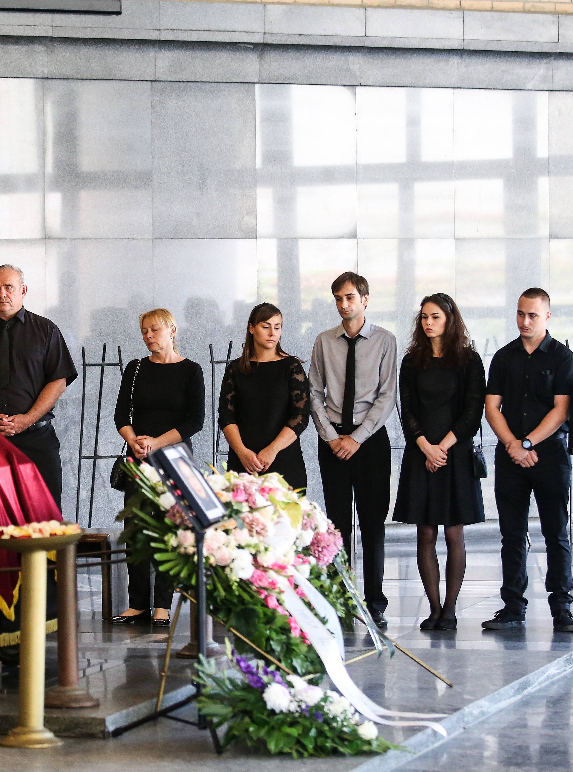 Unuci plakali: Prijatelji i obitelj oprostili su se od Marije Kohn