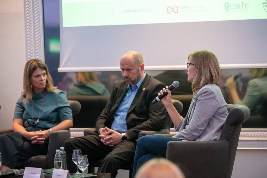 Svako četvrto dijete u Hrvatskoj je žrtva digitalnog nasilja: Svoje zaštitite, a drugoj pomozite