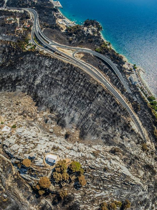 Omiš Borak:  Posljedice požara u mjestu Borak iznad Omiša