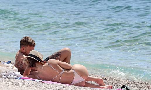 FOTO Vrućine izmamile kupače: Evo kako je na novoj plaži Žnjan