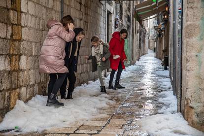 24 sjajne fotografije koje su obilježile godinu na odlasku