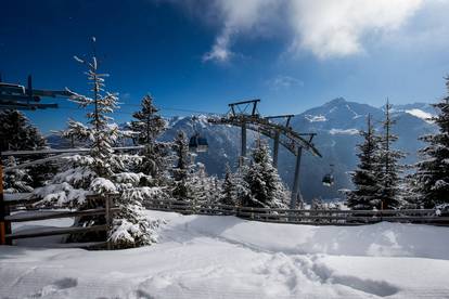 Prekrasno vrijeme na skijalištu Wildkogel - Arena u Austriji