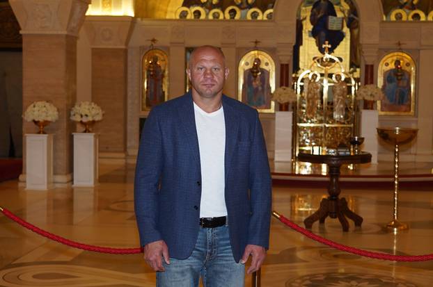 Beograd: Fedor Vladimirovich Emelianenko, jedan od najvećih svjetskih boraca posjetio je  Hram Svetog Save