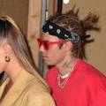 Baš su stylish: Hailey i Justin u sličnim kaputima smeđeg tona