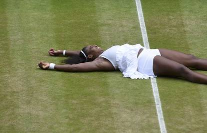 Serena je osvojila Wimbledon i dostigla legendarnu Steffi Graf