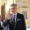 Plenković u Splitu na svečanoj sjednici sa Šutom i Bobanom: Huljić u loži, Peco zapjevao...